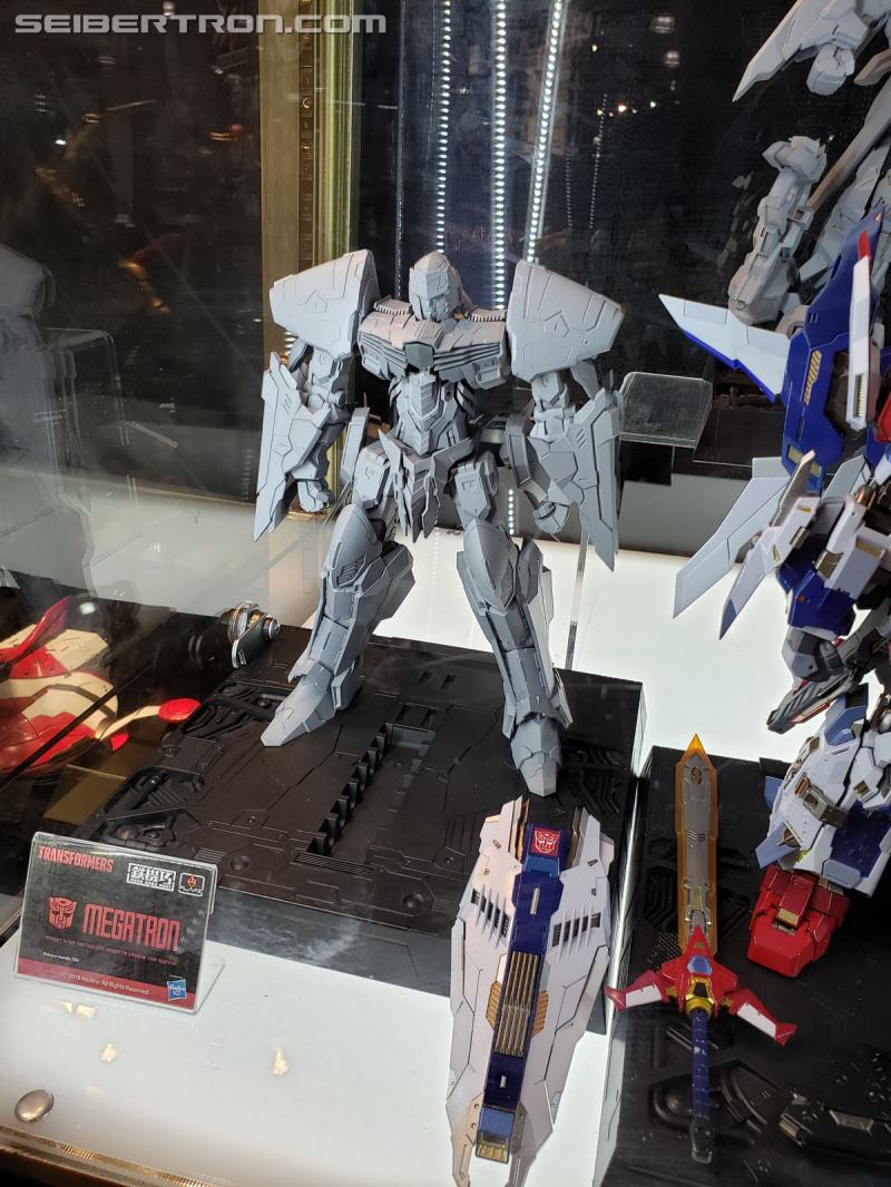 Toy Fair 2019: Flame Toys Transformers products - Transformers Event: 20190218 103412