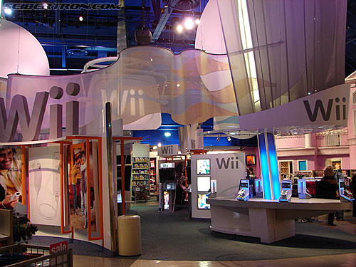 Toy Fair 2007 - New York: Toys R Us - Times Square - Transformers Event: