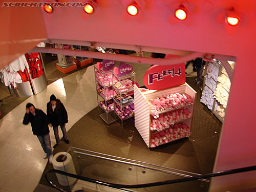 Toy Fair 2007 - New York: Toys R Us - Times Square - Transformers Event: