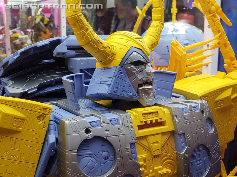SDCC 2019: HasLab Transformers War for Cybertron Unicron - Transformers Event: 20190717 183222