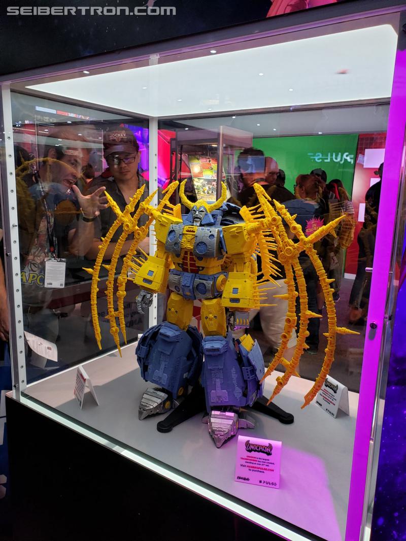 SDCC 2019: HasLab Transformers War for Cybertron Unicron - Transformers Event: 20190717 183409