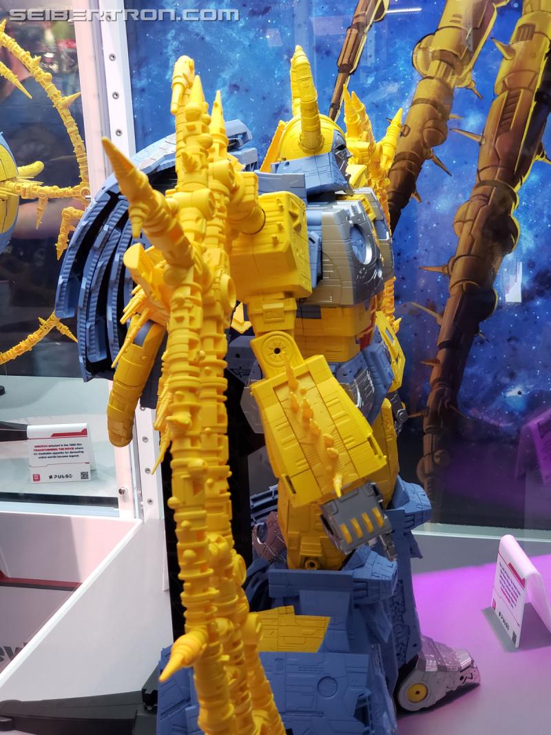 SDCC 2019 - HasLab Transformers War for Cybertron Unicron