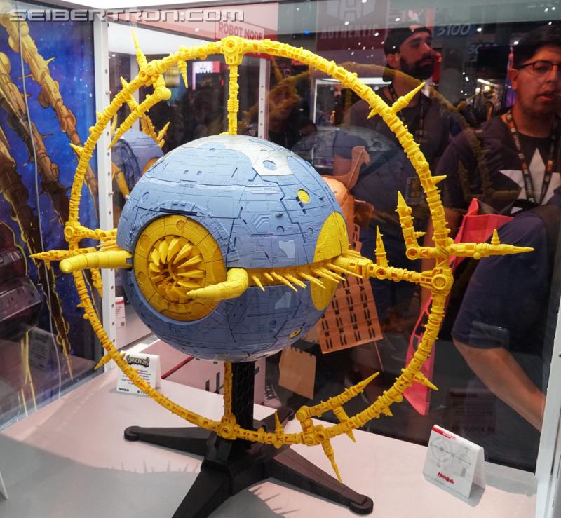 SDCC 2019: HasLab Transformers War for Cybertron Unicron - Transformers Event: DSC08913a