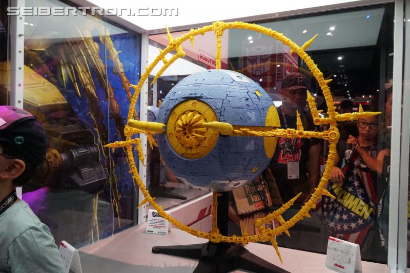 SDCC 2019: HasLab Transformers War for Cybertron Unicron - Transformers Event: DSC08915