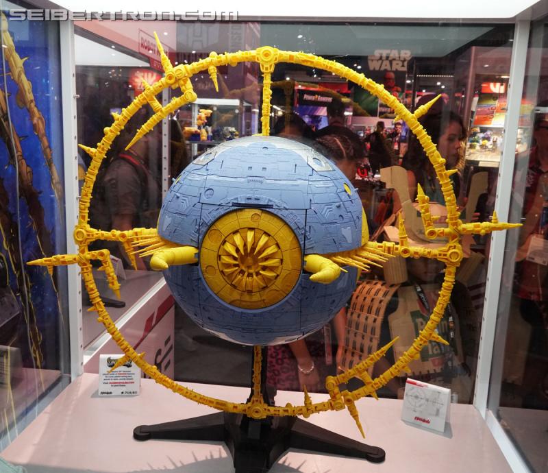 SDCC 2019: HasLab Transformers War for Cybertron Unicron - Transformers Event: DSC08916a