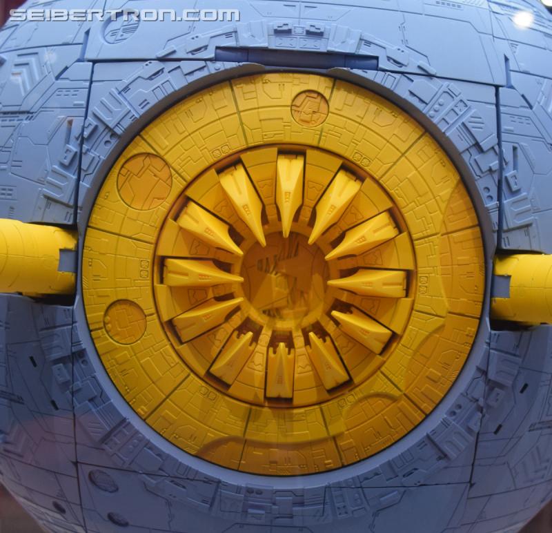 SDCC 2019: HasLab Transformers War for Cybertron Unicron - Transformers Event: DSC 0069a