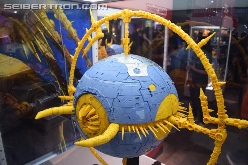 SDCC 2019: HasLab Transformers War for Cybertron Unicron - Transformers Event: DSC 0073