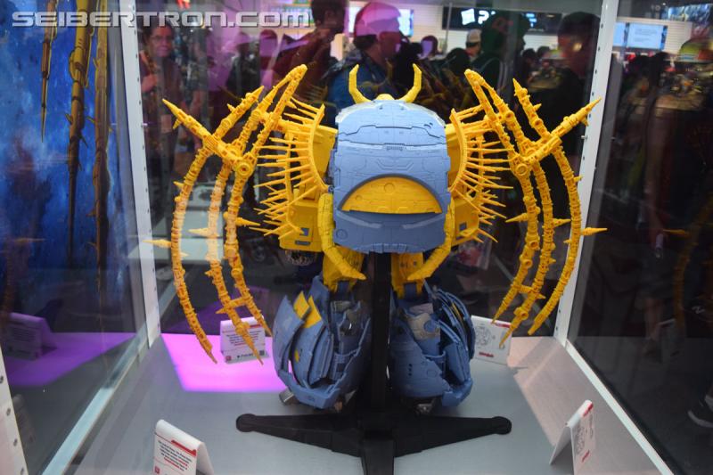 SDCC 2019: HasLab Transformers War for Cybertron Unicron - Transformers Event: DSC 0074