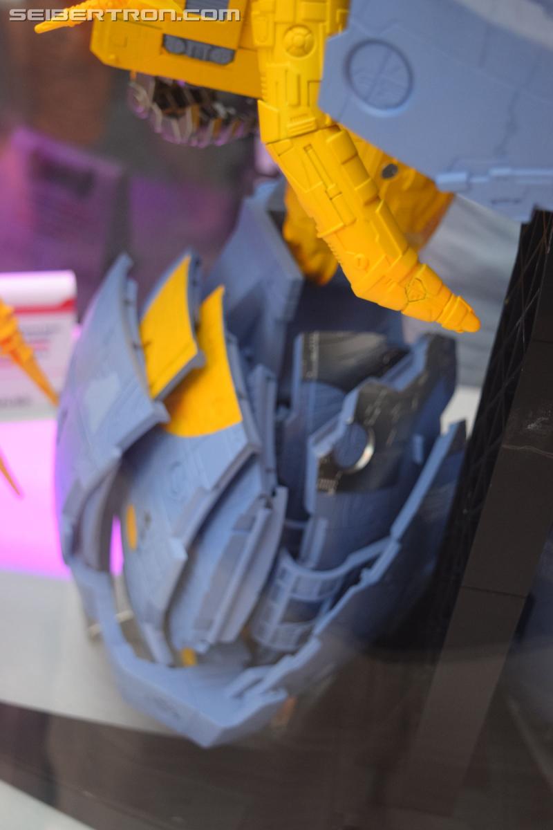 SDCC 2019: HasLab Transformers War for Cybertron Unicron - Transformers Event: DSC 0089