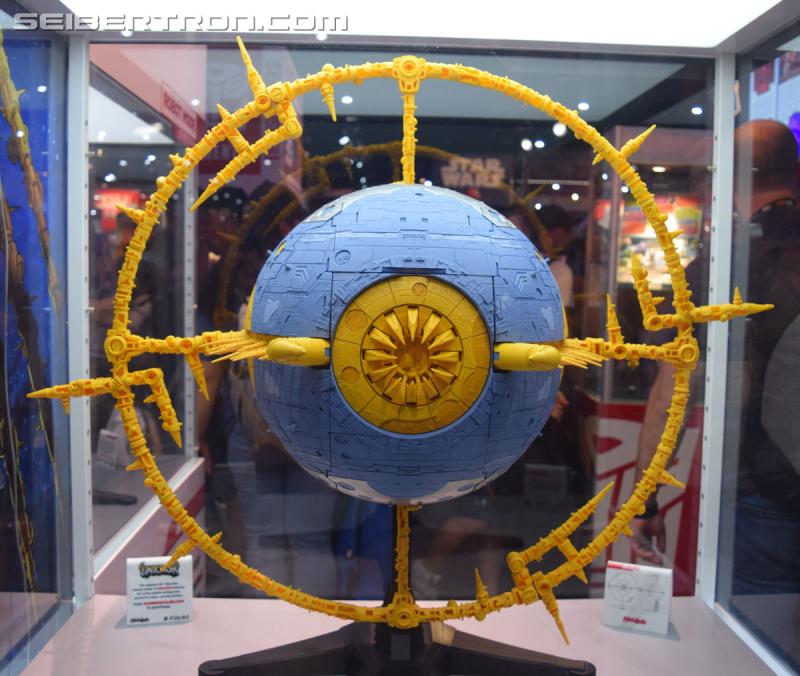 SDCC 2019: HasLab Transformers War for Cybertron Unicron - Transformers Event: DSC 1120a