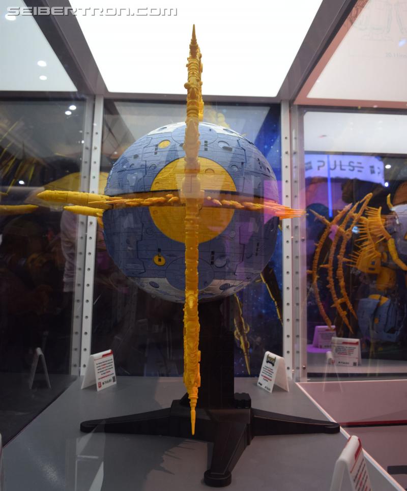 SDCC 2019: HasLab Transformers War for Cybertron Unicron - Transformers Event: DSC 1125