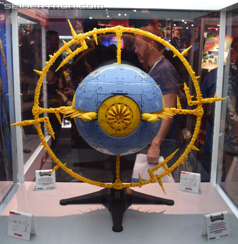 SDCC 2019: HasLab Transformers War for Cybertron Unicron - Transformers Event: DSC 1126