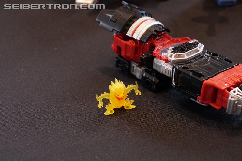 SDCC 2019: Breakfast Press Event: Transformers Refraktor Camera Set, Soundblaster and Bluestreak - Transformers Event: DSC08321