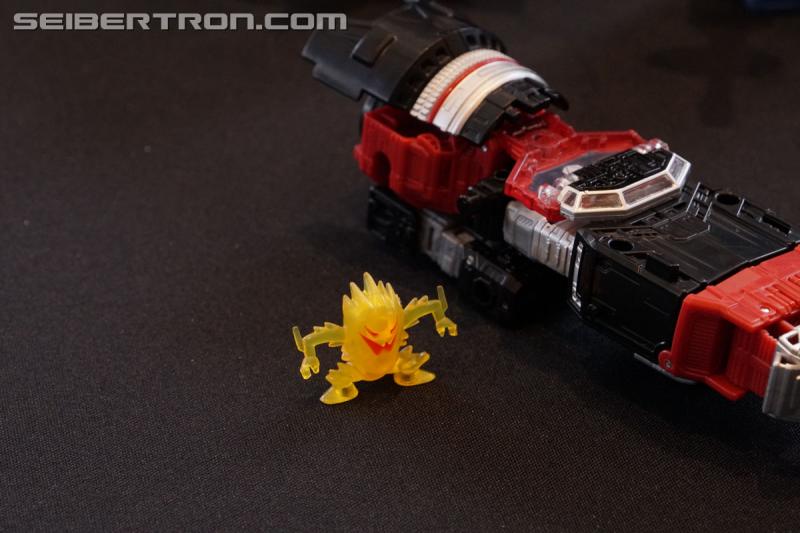 SDCC 2019 - Breakfast Press Event: Transformers Refraktor Camera Set, Soundblaster and Bluestreak