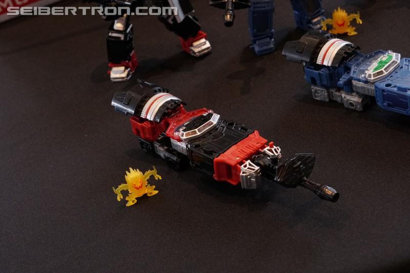 SDCC 2019: Breakfast Press Event: Transformers Refraktor Camera Set, Soundblaster and Bluestreak - Transformers Event: DSC08323