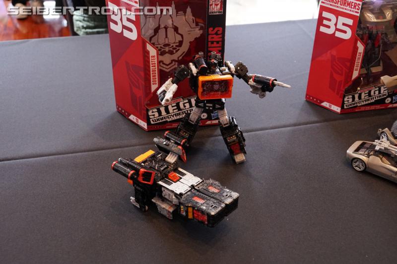 SDCC 2019: Breakfast Press Event: Transformers Refraktor Camera Set, Soundblaster and Bluestreak - Transformers Event: DSC08339