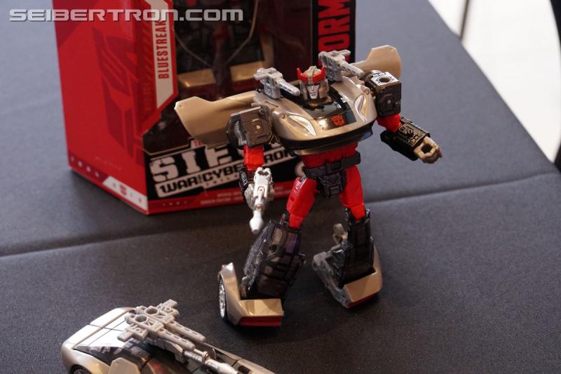 SDCC 2019: Breakfast Press Event: Transformers Refraktor Camera Set, Soundblaster and Bluestreak - Transformers Event: DSC08346