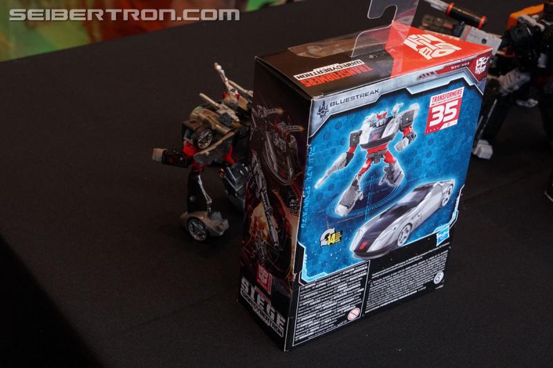 SDCC 2019: Breakfast Press Event: Transformers Refraktor Camera Set, Soundblaster and Bluestreak - Transformers Event: DSC08353