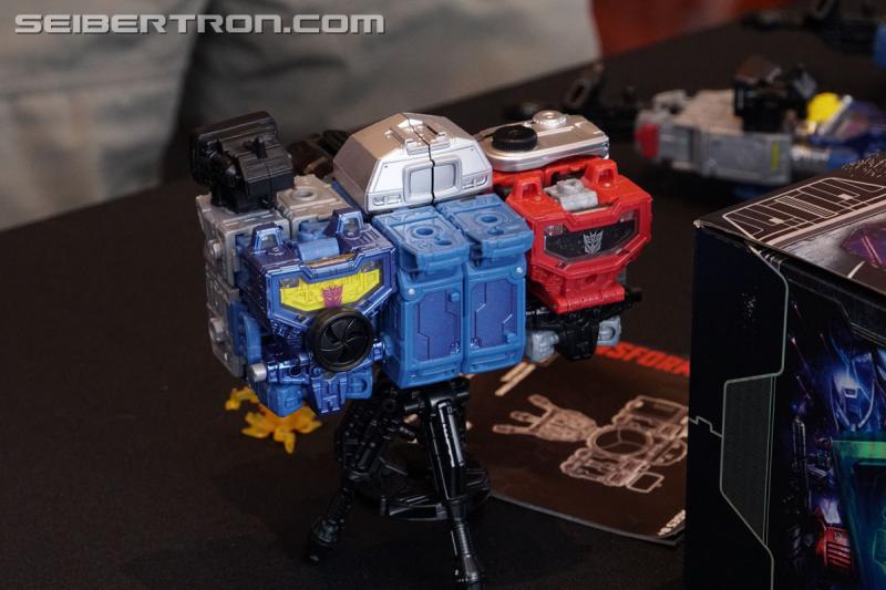 SDCC 2019: Breakfast Press Event: Transformers Refraktor Camera Set, Soundblaster and Bluestreak - Transformers Event: DSC08356