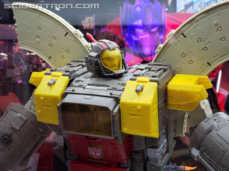 SDCC 2019 - Transformers War for Cybertron SIEGE