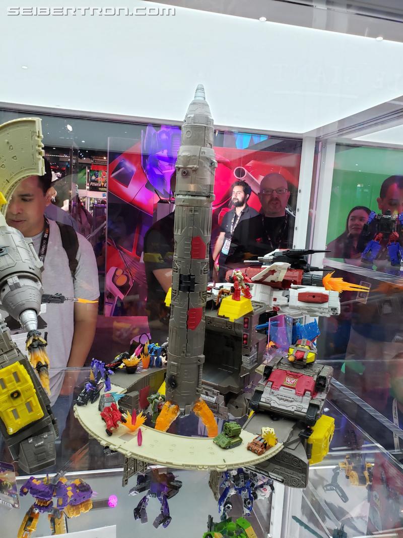 SDCC 2019: Transformers War for Cybertron SIEGE - Transformers Event: 20190717 184416