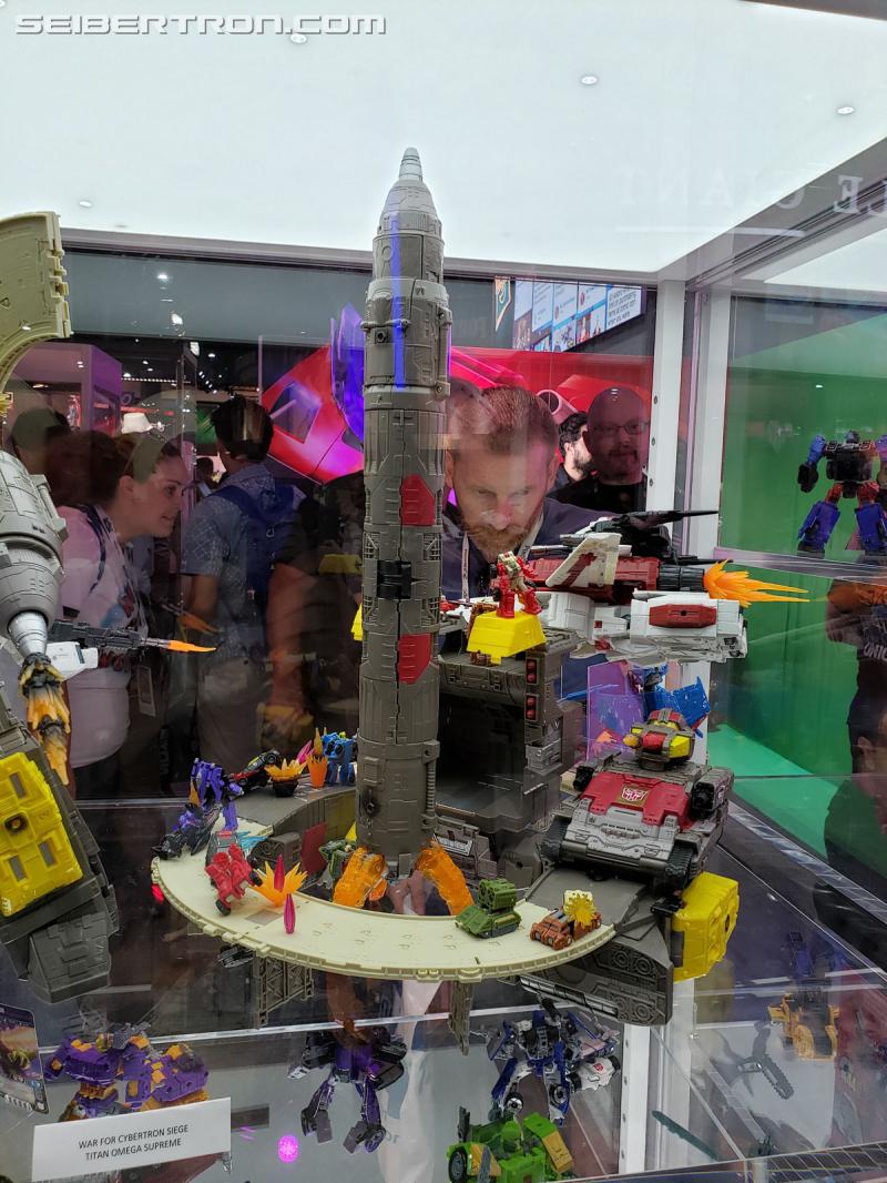 SDCC 2019: Transformers War for Cybertron SIEGE - Transformers Event: 20190717 184430