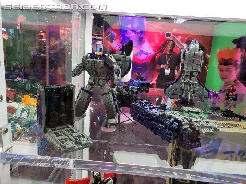 SDCC 2019: Transformers War for Cybertron SIEGE - Transformers Event: 20190717 185804