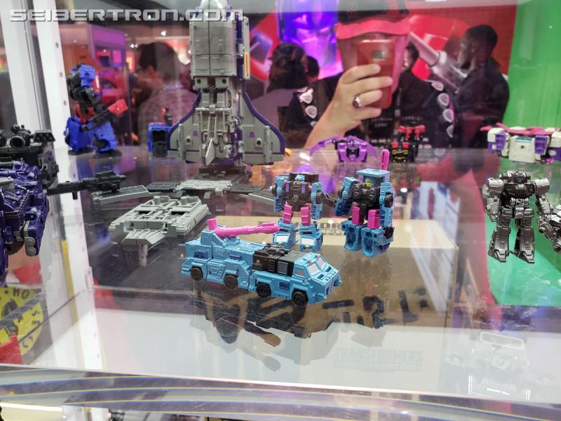 SDCC 2019 - Transformers War for Cybertron SIEGE