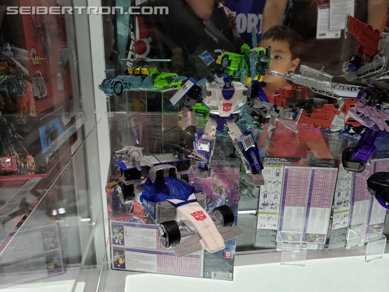 SDCC 2019: Transformers War for Cybertron SIEGE - Transformers Event: 20190717 194325