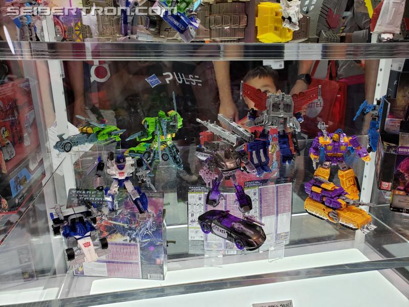 SDCC 2019: Transformers War for Cybertron SIEGE - Transformers Event: 20190717 194339