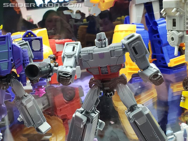 SDCC 2019: Transformers Cyberverse - Transformers Event: 20190717 200824