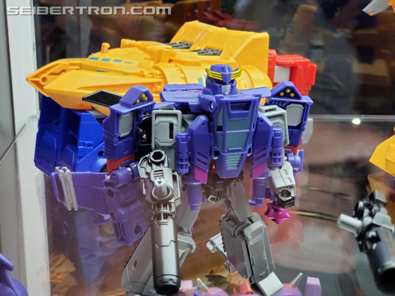 SDCC 2019: Transformers Cyberverse - Transformers Event: 20190717 200838
