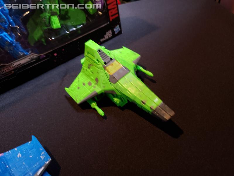 SDCC 2019: Transformers War for Cybertron SIEGE Rainmakers Set - Transformers Event: 20190718 175620