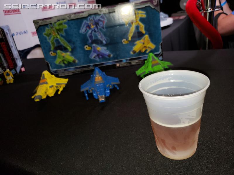 SDCC 2019: Transformers War for Cybertron SIEGE Rainmakers Set - Transformers Event: 20190718 180213