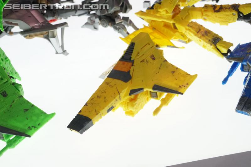 SDCC 2019: Transformers War for Cybertron SIEGE Rainmakers Set - Transformers Event: DSC08840