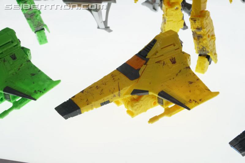 SDCC 2019: Transformers War for Cybertron SIEGE Rainmakers Set - Transformers Event: DSC08847