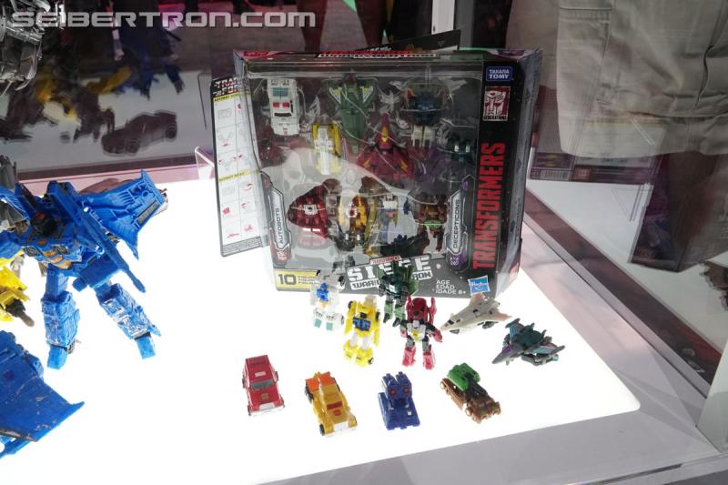 SDCC 2019: Transformers War for Cybertron SIEGE Micromasters 10-pack - Transformers Event: DSC08809