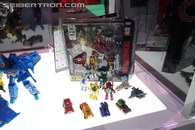 SDCC 2019: Transformers War for Cybertron SIEGE Micromasters 10-pack - Transformers Event: DSC08826