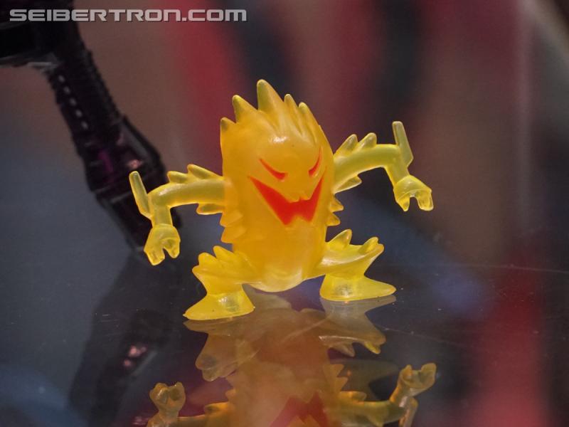 SDCC 2019: Transformers War for Cybertron SIEGE Refraktor 3-pack - Transformers Event: DSC08789a