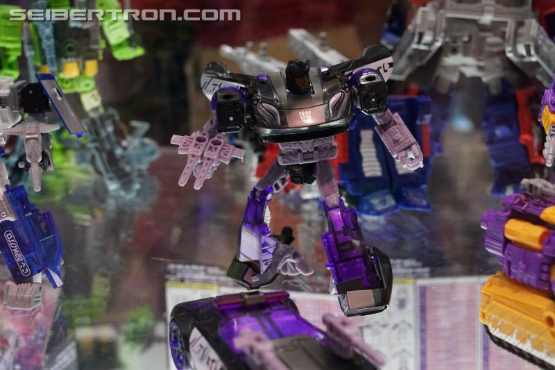 SDCC 2019: Transformers War for Cybertron SIEGE New Product Reveals - Transformers Event: DSC08738
