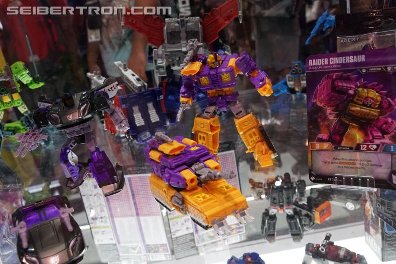 SDCC 2019: Transformers War for Cybertron SIEGE New Product Reveals - Transformers Event: DSC08744