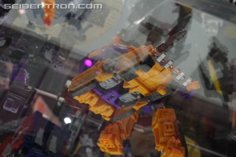 SDCC 2019: Transformers War for Cybertron SIEGE New Product Reveals - Transformers Event: DSC08751