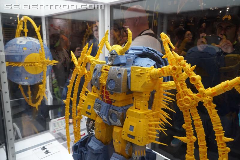 NYCC 2019: Transformers War for Cybertron Unicron - Transformers Event: DSC05378