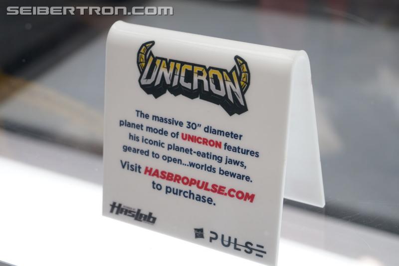 NYCC 2019: Transformers War for Cybertron Unicron - Transformers Event: DSC05392