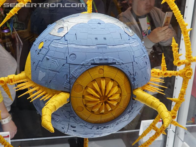 NYCC 2019: Transformers War for Cybertron Unicron - Transformers Event: DSC05397a