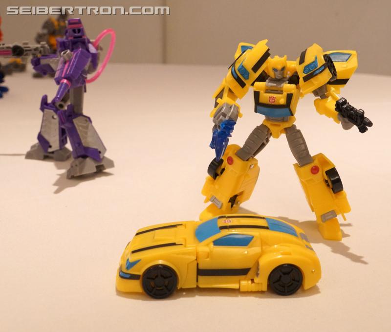 NYCC 2019: Transformers Cyberverse Deluxe Class reveals - Transformers Event: DSC05548