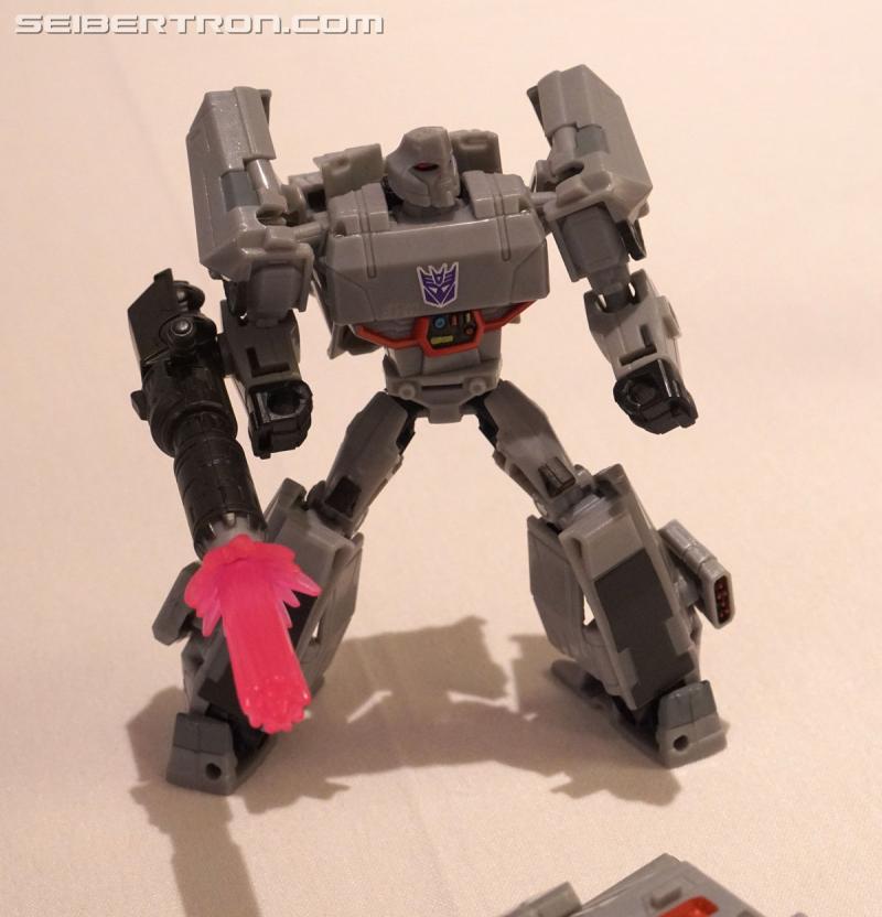 NYCC 2019 - Transformers Cyberverse Deluxe Class reveals