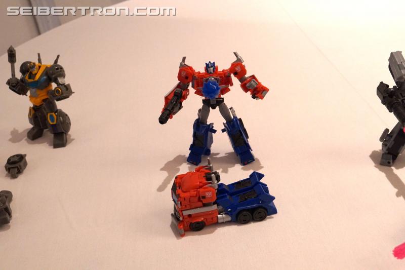 NYCC 2019: Transformers Cyberverse Deluxe Class reveals - Transformers Event: DSC05562
