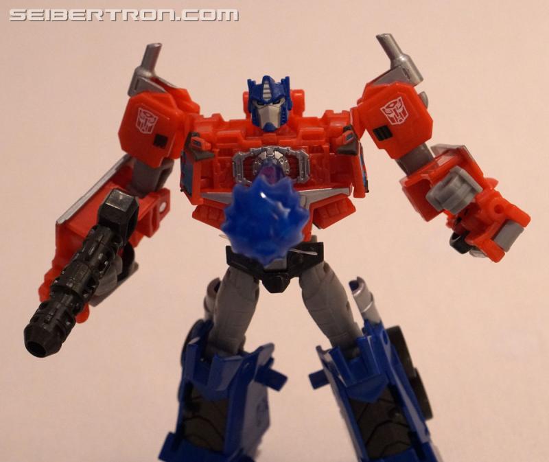 NYCC 2019: Transformers Cyberverse Deluxe Class reveals - Transformers Event: DSC05563