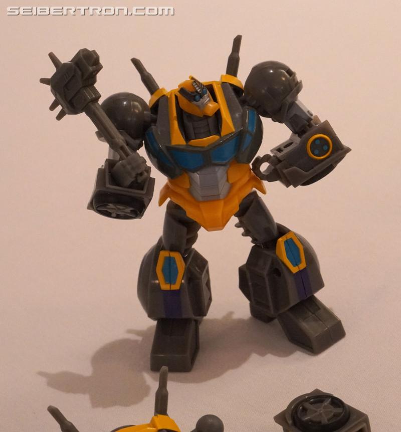 NYCC 2019: Transformers Cyberverse Deluxe Class reveals - Transformers Event: DSC05571